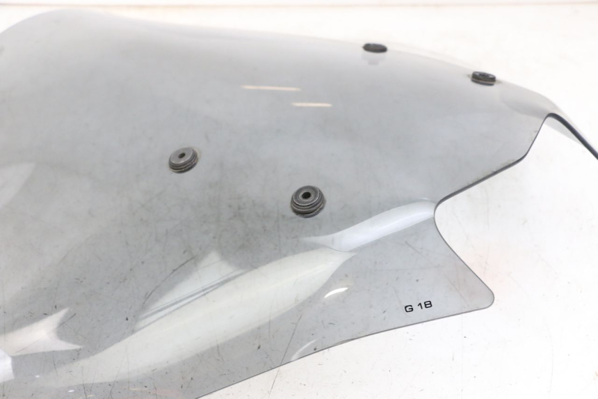photo de PARE BRISE PIAGGIO MP3 HPE 350 (2018 - 2020) - Vue rapprochée