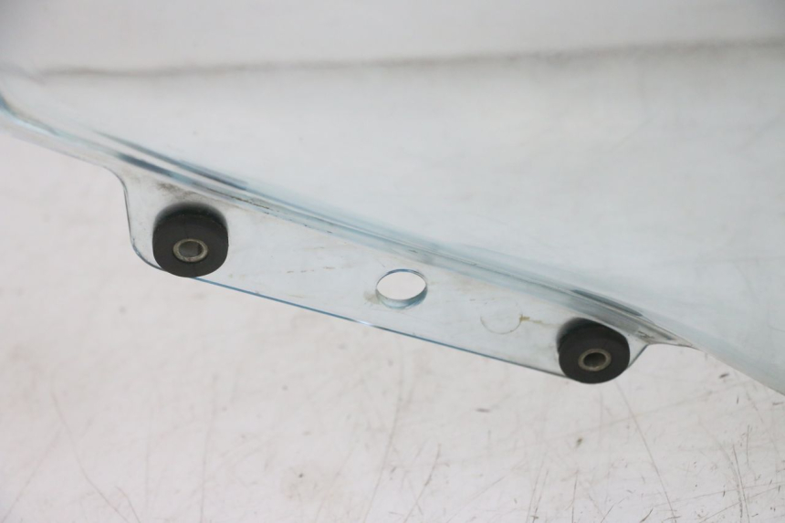 photo de PARE BRISE PIAGGIO MP3 LT 400 (2007 - 2012) - Photo complémentaire