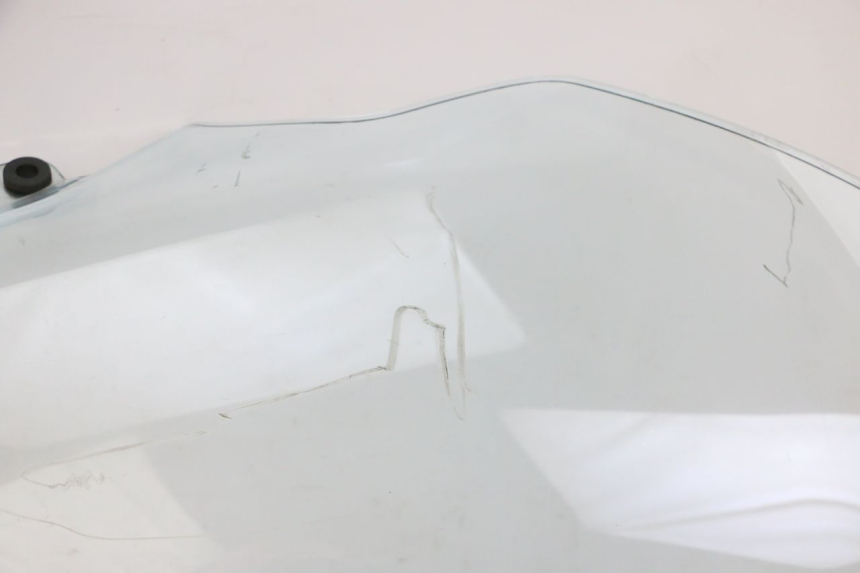 photo de PARE BRISE PIAGGIO MP3 500 (2011 - 2015) - Détails caractéristiques