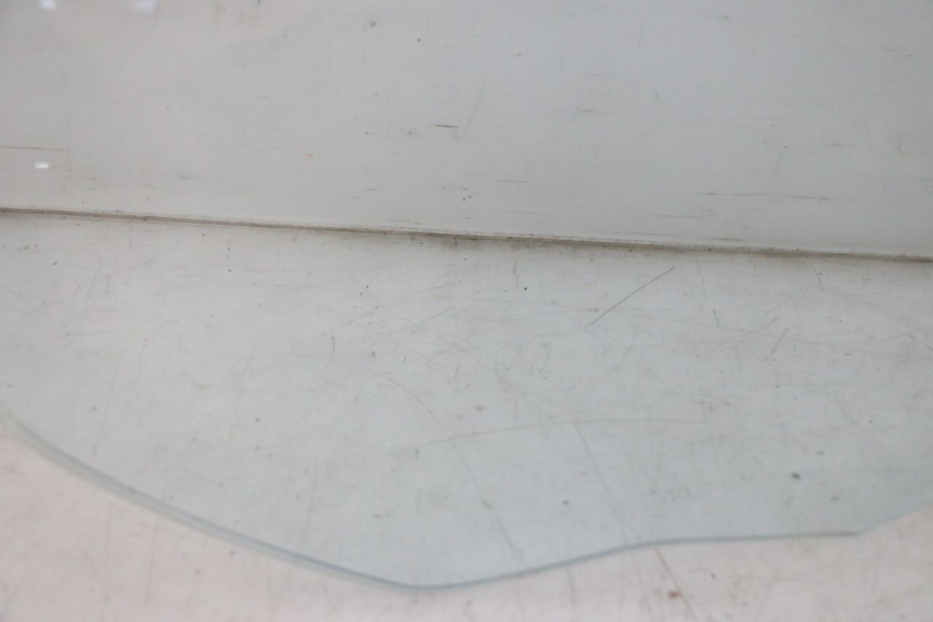 photo de PARE BRISE PIAGGIO MP3 125 (2006 - 2014) - Vue produit