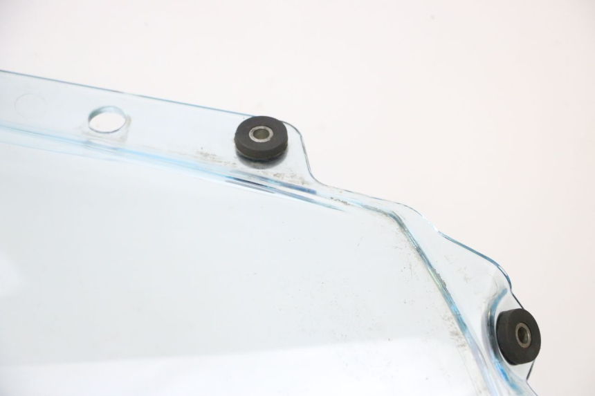 photo de PARE BRISE PIAGGIO MP3 125 (2006 - 2014) - Focus structure