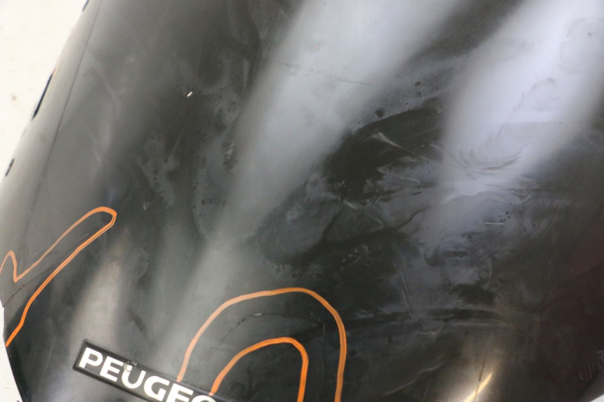 photo de PARE BRISE PEUGEOT ELYSTAR 50 (2002 - 2014) - Zoom état d’usage