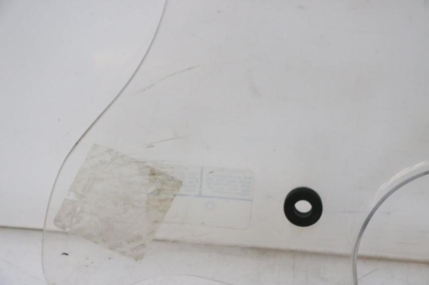 photo de PARE BRISE PIAGGIO VESPA LX IE 125 (2010 - 2012) - Zoom état d’usage