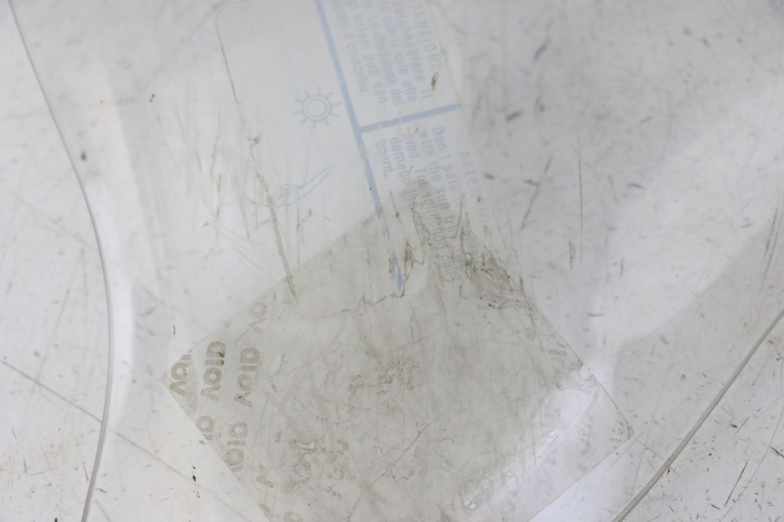 photo de PARE BRISE PIAGGIO VESPA LX IE 125 (2010 - 2012) - Vue d’ensemble