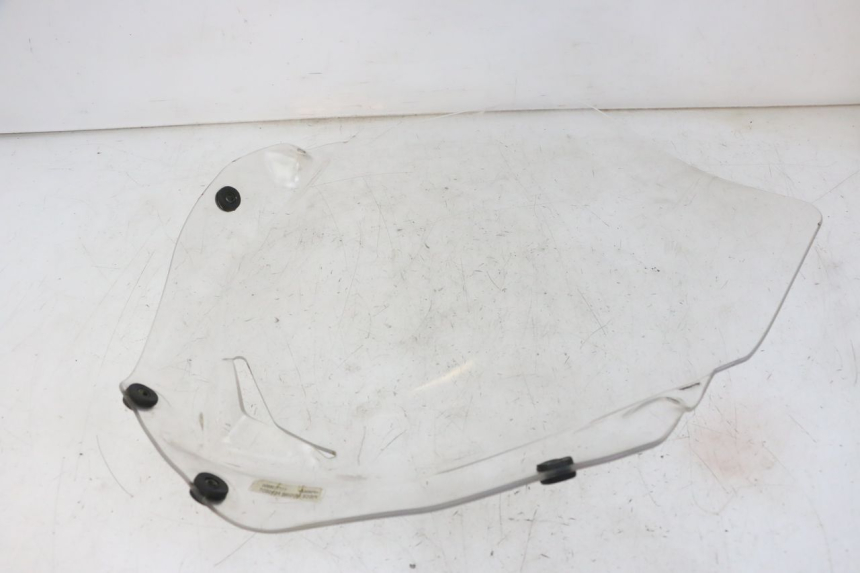 photo de PARE BRISE PEUGEOT SATELIS COMPRESSOR K15 125 (2006 - 2009) - Détail de la pièce