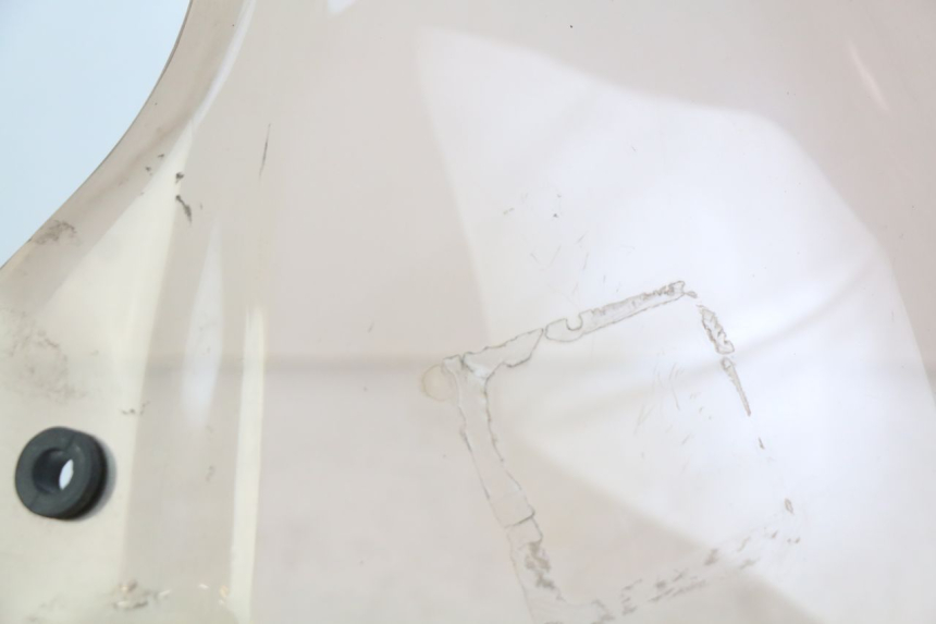 photo de PARE BRISE PEUGEOT SATELIS 125 (2010 - 2012) - Zoom état d’usage