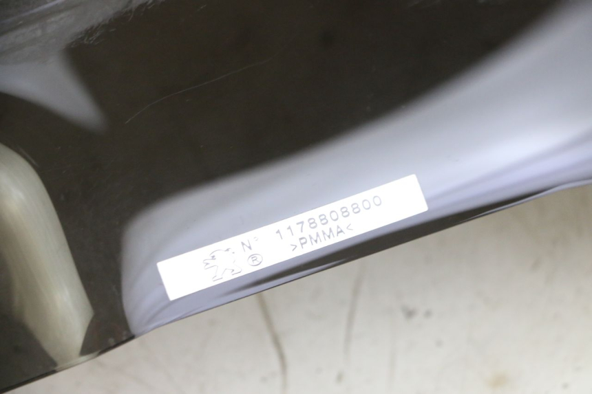 photo de PARE BRISE PEUGEOT SATELIS 125 (2013 - 2018) - Inspection visuelle