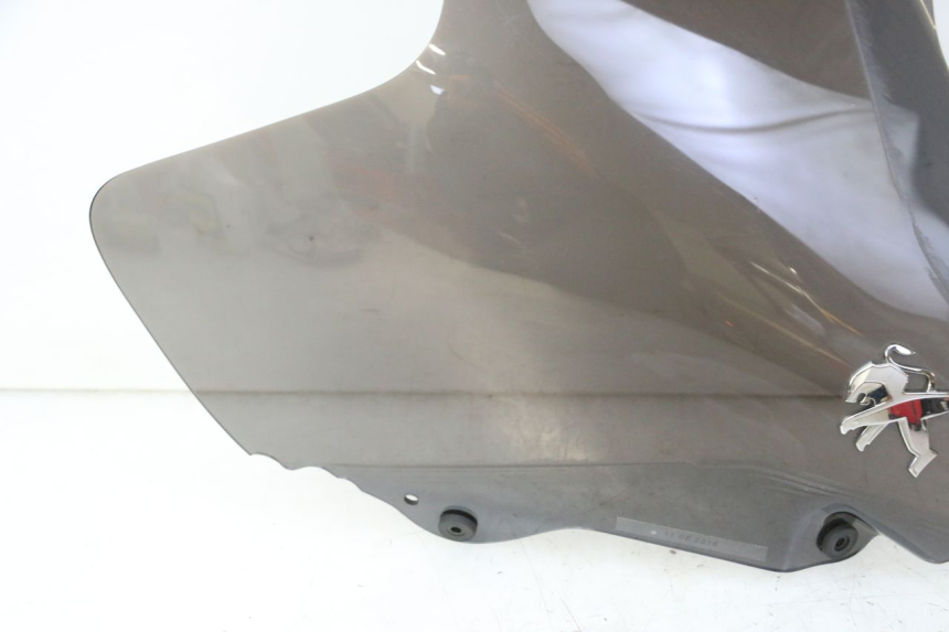 photo de PARE BRISE PEUGEOT SATELIS 125 (2013 - 2018) - Focus structure