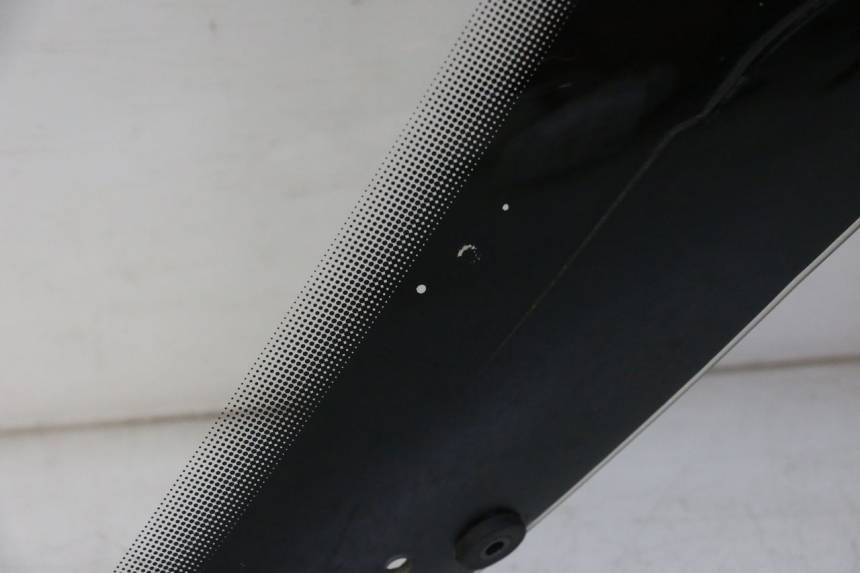 photo de PARE BRISE PEUGEOT SATELIS 125 (2010 - 2012) - Inspection visuelle