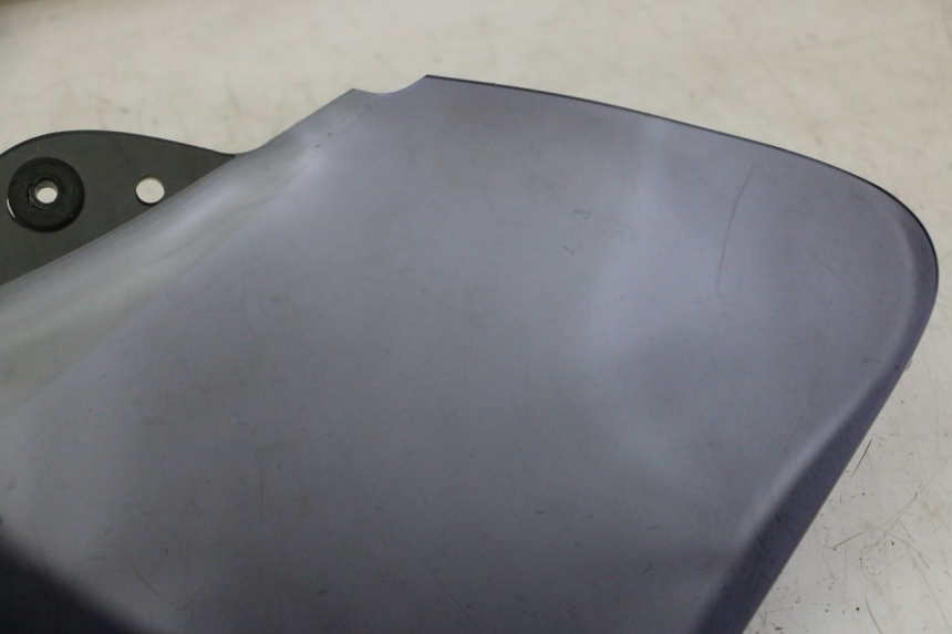 photo de PARE BRISE PEUGEOT SATELIS 125 (2013 - 2018) - Vue d’ensemble