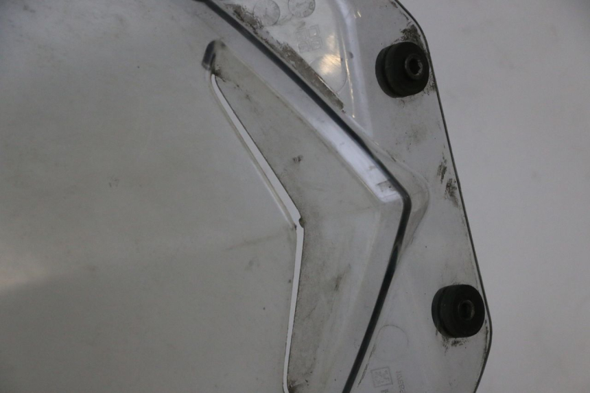 photo de PARE BRISE PEUGEOT SATELIS 125 (2006 - 2009) - Focus structure