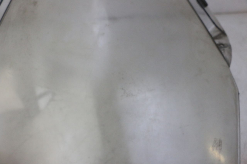 photo de PARE BRISE PEUGEOT SATELIS 125 (2006 - 2009) - Marquages et références