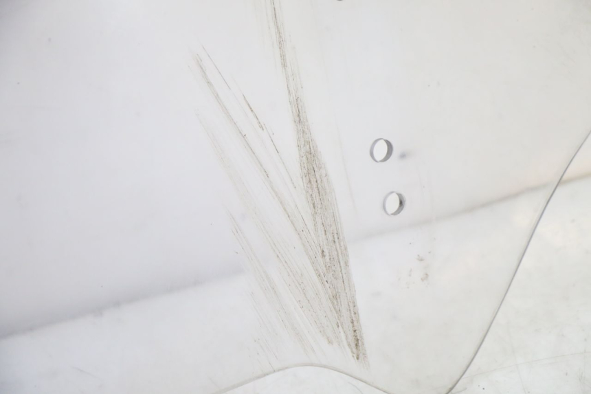 photo de PARE BRISE HONDA ST PAN EUROPEAN 1300 (2002 - 2013) - Zoom état d’usage