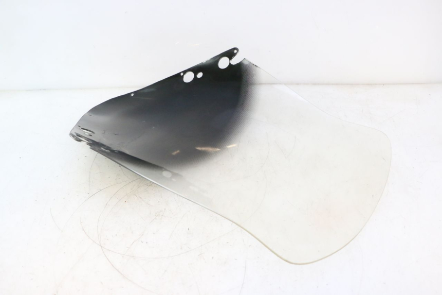 photo de PARE BRISE RAZZO STEED 125 (2012 - 2018) - Détail de la pièce
