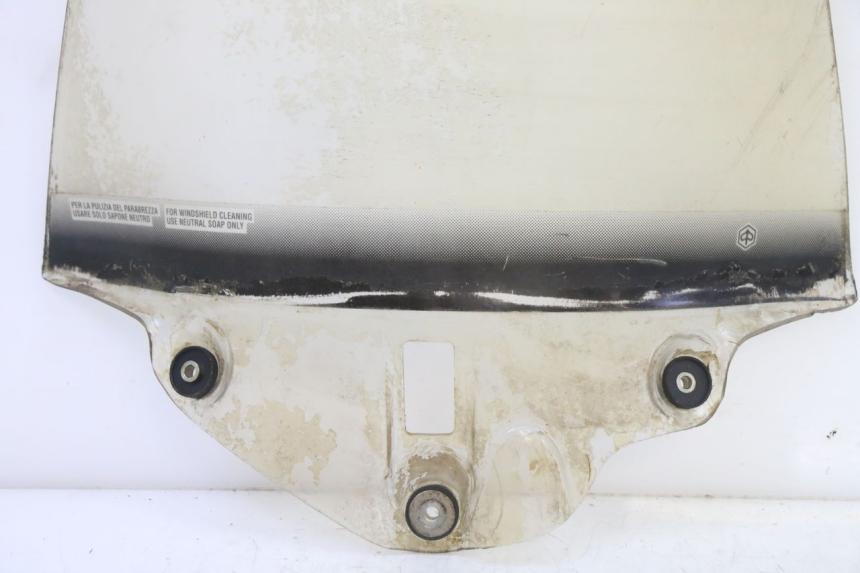 photo de PARE BRISE PIAGGIO SUPER LX 125 (2000 - 2003) - Zoom état d’usage
