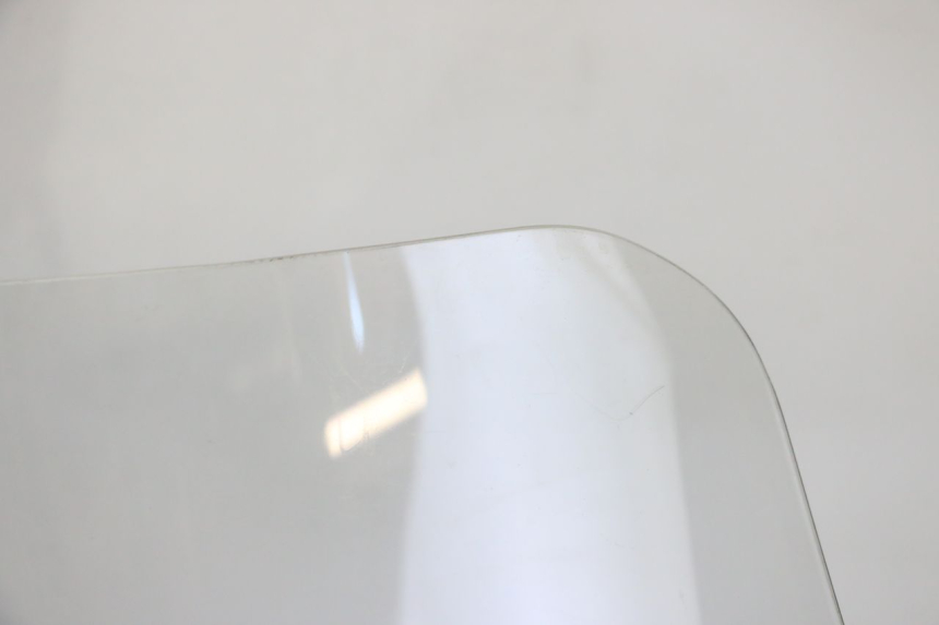 photo de PARE BRISE SUZUKI BURGMAN 125 (2018 - 2021) - Autre angle de vue