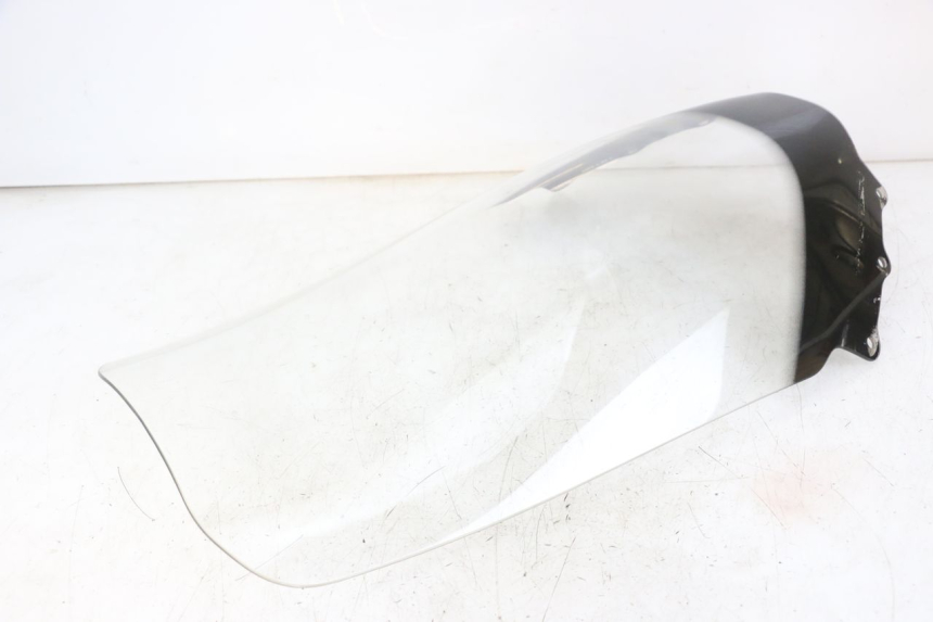 photo de PARE BRISE SUZUKI BURGMAN 125 (2018 - 2021) - État de surface