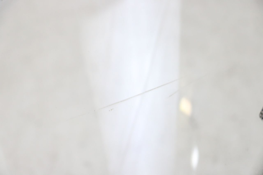 photo de PARE BRISE SUZUKI BURGMAN 125 (2015 - 2017) - Zoom composants