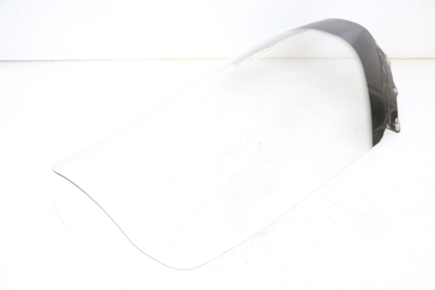 photo de PARE BRISE SUZUKI BURGMAN 125 (2015 - 2017) - Marquages et références