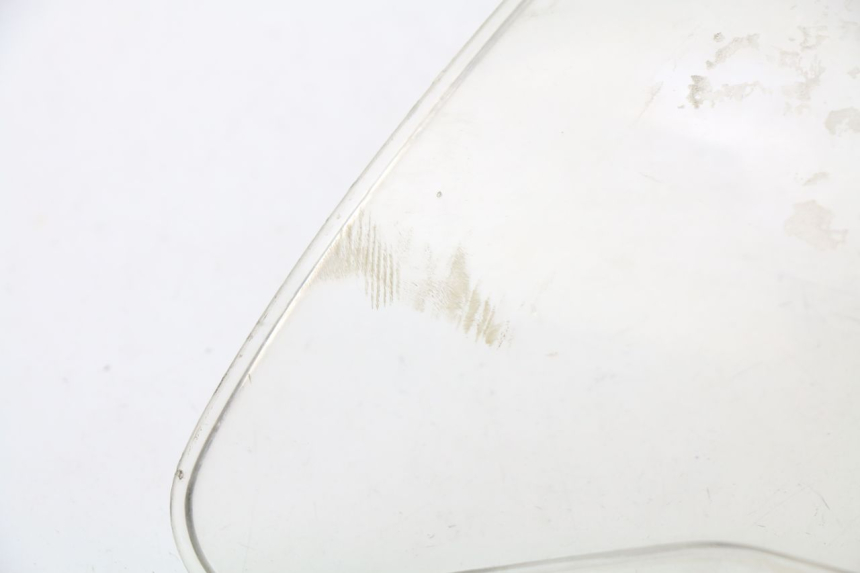 photo de PARE BRISE SUZUKI SV S ABS 650 (2003 - 2009) - Gros plan technique