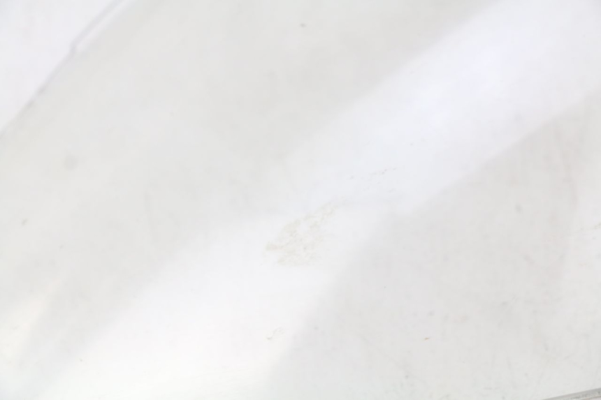 photo de PARE BRISE SUZUKI SV S 650 (1999 - 2002) - Points de fixation