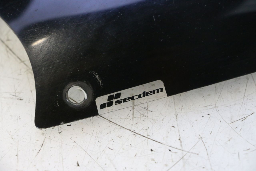 photo de PARE BRISE YAMAHA TDM ABS 900 (2002 - 2014) - Gros plan technique