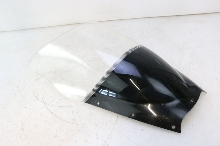photo de PARE BRISE YAMAHA TDM ABS 900 (2002 - 2014) - Points de fixation