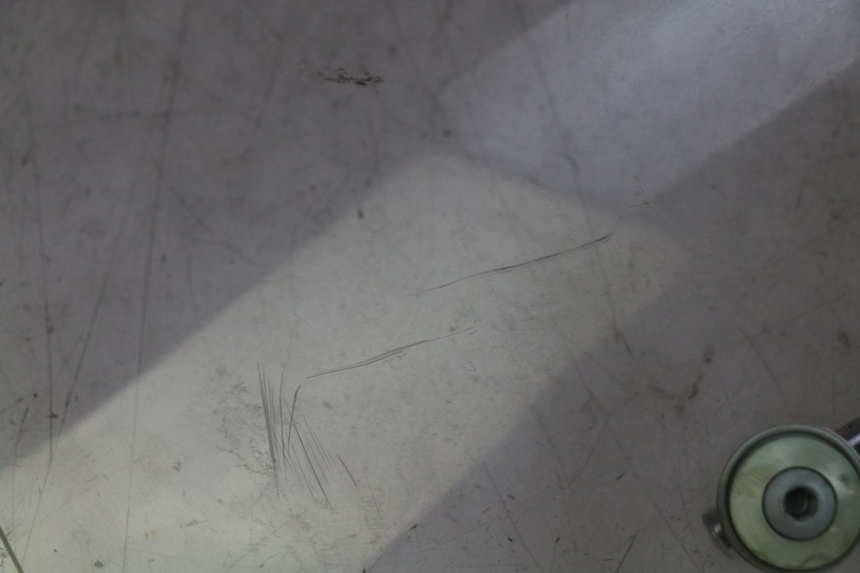 photo de PARE BRISE PIAGGIO VESPA SPRINT 2T 50 (2014 - 2018) - Marquages et références