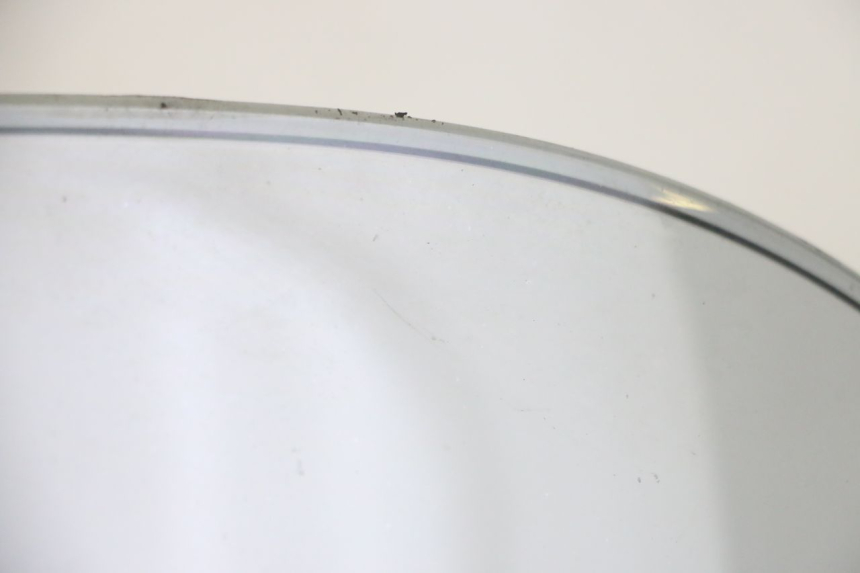 photo de PARE BRISE YAMAHA X-MAX XMAX 125 (2010 - 2013) - Gros plan technique