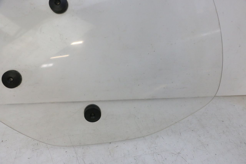 photo de PARE BRISE PIAGGIO X9 EVOLUTION 125 (2003 - 2007) - Détail de la pièce