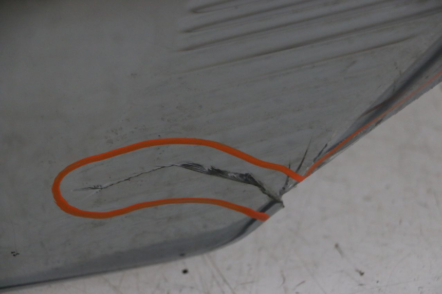 photo de PARE BRISE YAMAHA X-MAX XMAX ABS 250 (2010 - 2014) - Zoom composants