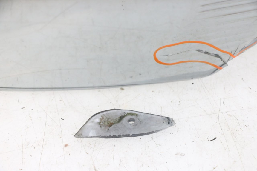 photo de PARE BRISE YAMAHA X-MAX XMAX ABS 250 (2010 - 2014) - Focus structure