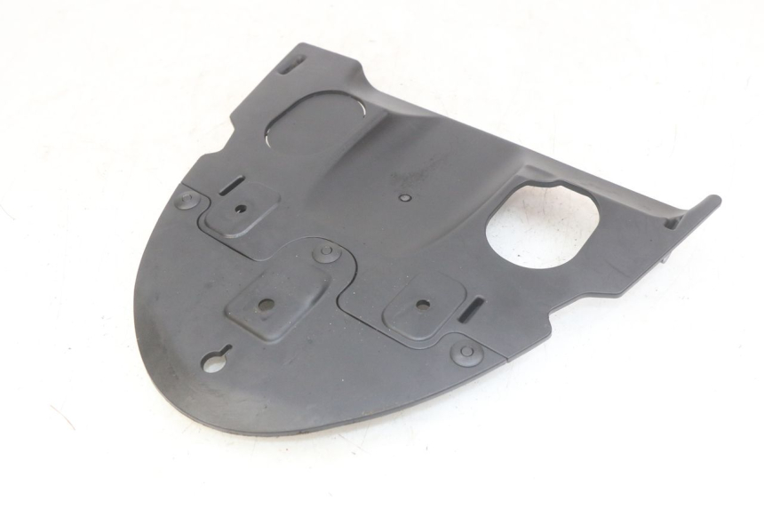 photo de PASSAGE ROUE ARRIERE KYMCO AGILITY 16+ 4T 50 (2018 - 2023) - Détail de la pièce