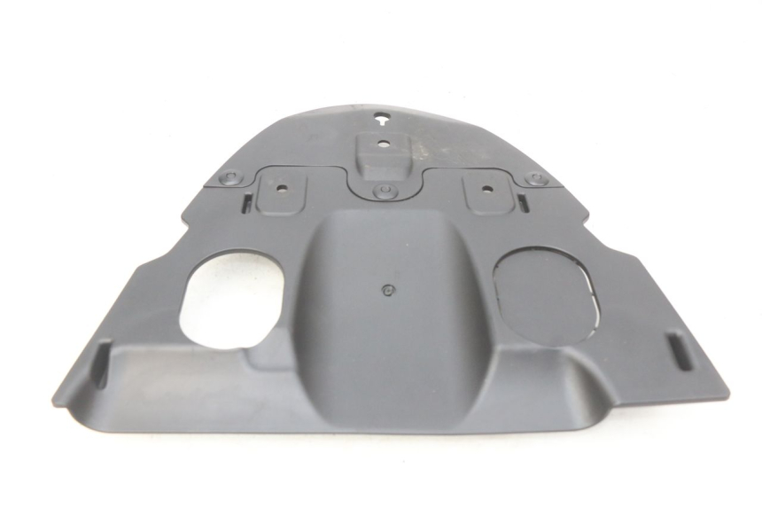 photo de PASSAGE ROUE ARRIERE KYMCO AGILITY CITY 2T 50 (2008 - 2016) - Zoom état d’usage