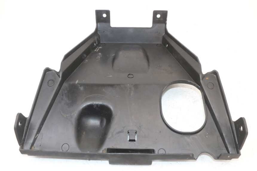 photo de PASSAGE ROUE ARRIERE KYMCO AGILITY FR 2T 50 (2012 - 2017) - Gros plan technique