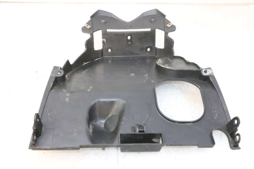 photo de PASSAGE ROUE ARRIERE KYMCO AGILITY NAKED RENOUVO 2T 50 (2011 - 2018) - Autre angle de vue