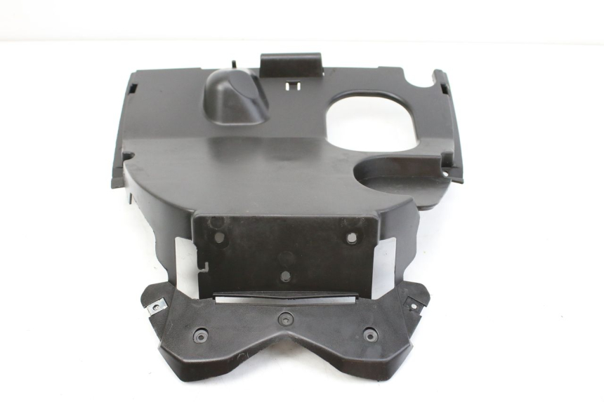 photo de PASSAGE ROUE ARRIERE KYMCO AGILITY NAKED RENOUVO 4T 50 (2018 - 2020) - Détail de la pièce