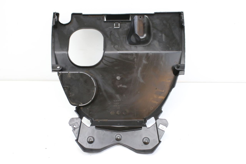 photo de PASSAGE ROUE ARRIERE KYMCO AGILITY NAKED RENOUVO 4T 50 (2018 - 2020) - Gros plan technique