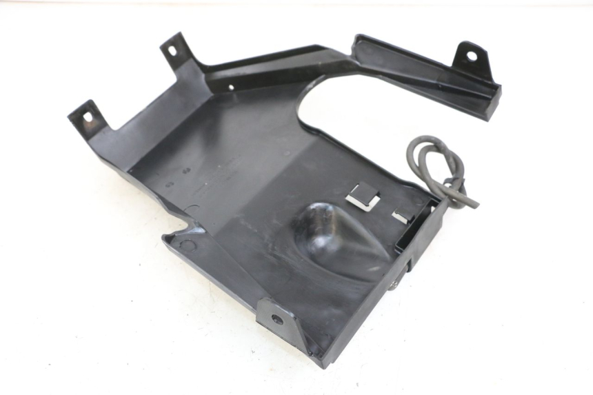 photo de PASSAGE ROUE ARRIERE KYMCO AGILITY PREMIUM 50 (2007 - 2010) - Zoom état d’usage