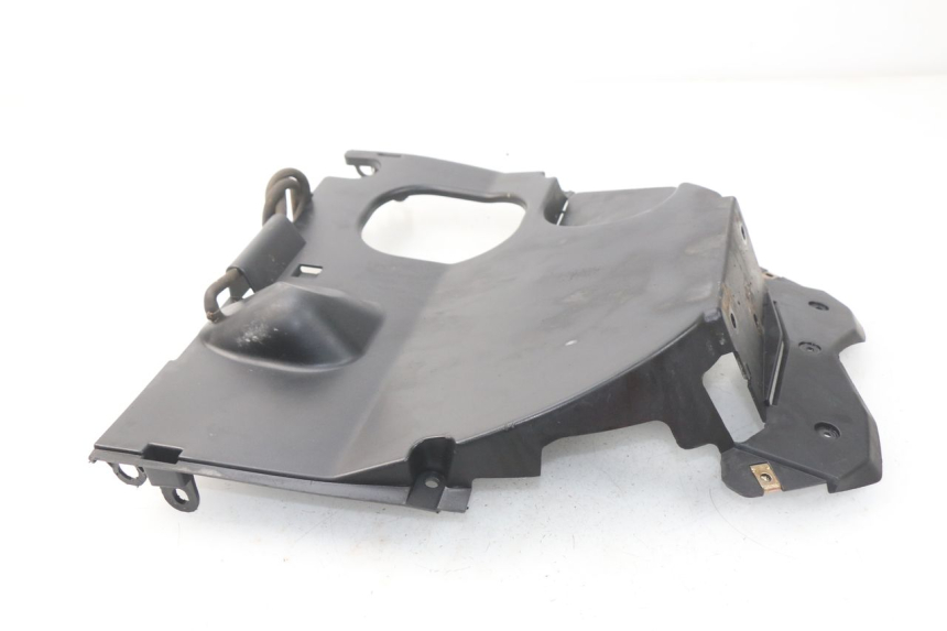 photo de PASSAGE ROUE ARRIERE KYMCO AGILITY RS 2T 50 (2009 - 2013) - Gros plan technique