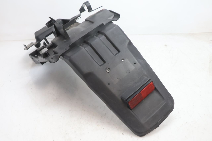 photo de PASSAGE ROUE ARRIERE MBK BOOSTER SPIRIT 50 (1999 - 2003) - Autre angle de vue
