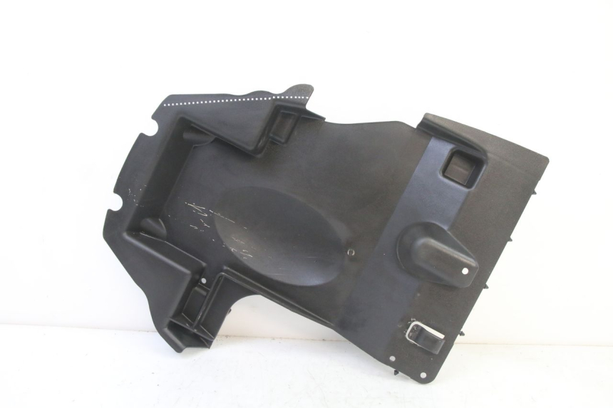 photo de PASSAGE ROUE ARRIERE SYM FIDDLE 3 III 125 (2014 - 2020) - Autre angle de vue