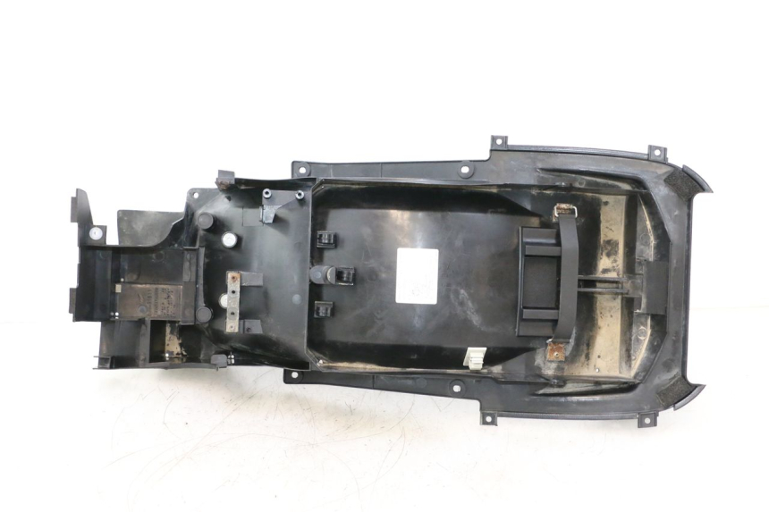 photo de PASSAGE ROUE ARRIERE YAMAHA FJR 1300 (2001 - 2005) - Autre angle de vue