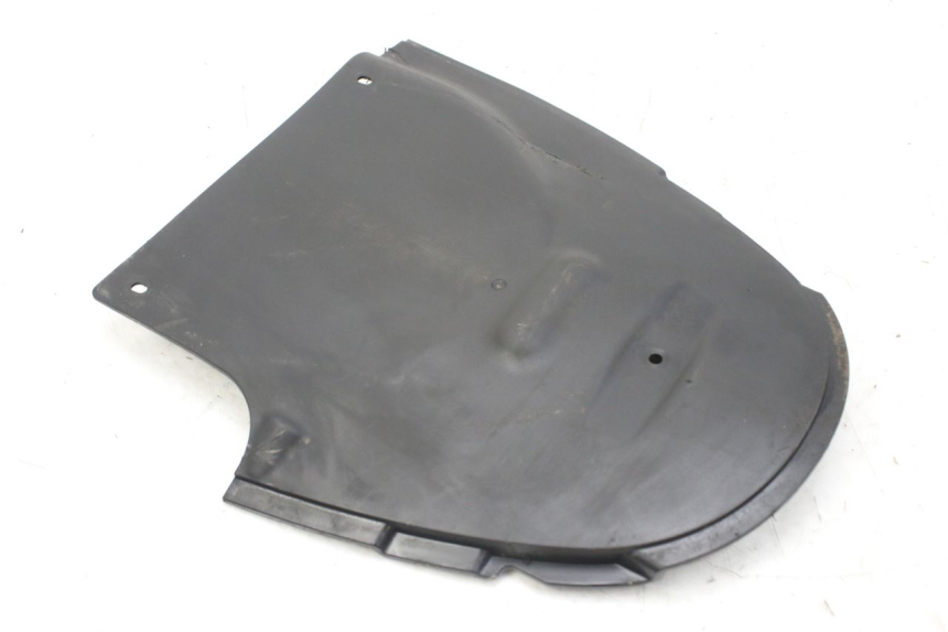 photo de PASSAGE ROUE ARRIERE PIAGGIO FLY 4T 50 (2013 - 2017) - Gros plan technique