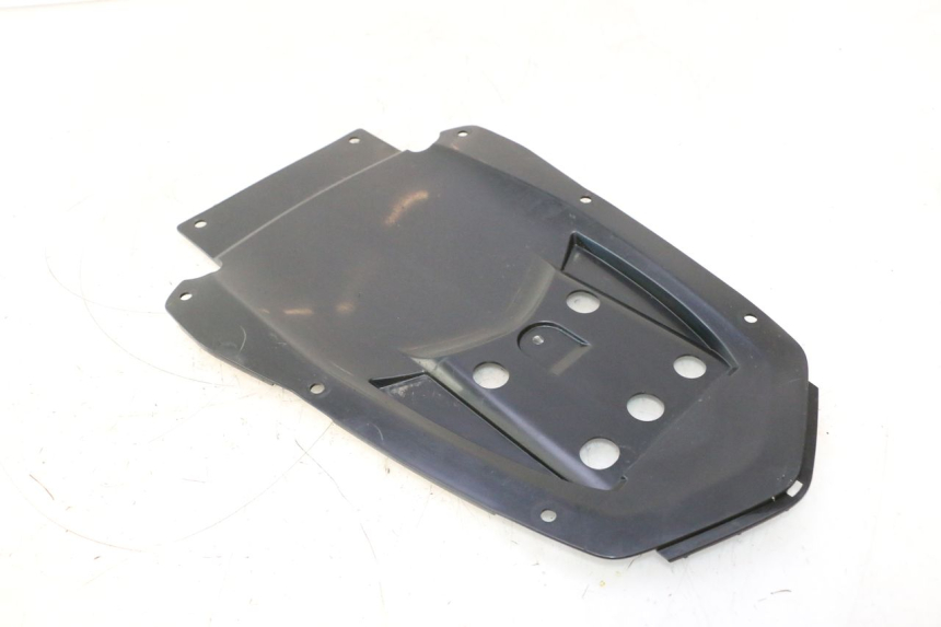photo de PASSAGE ROUE ARRIERE YAMAHA FZ8 800 (2010 - 2016) - Autre angle de vue
