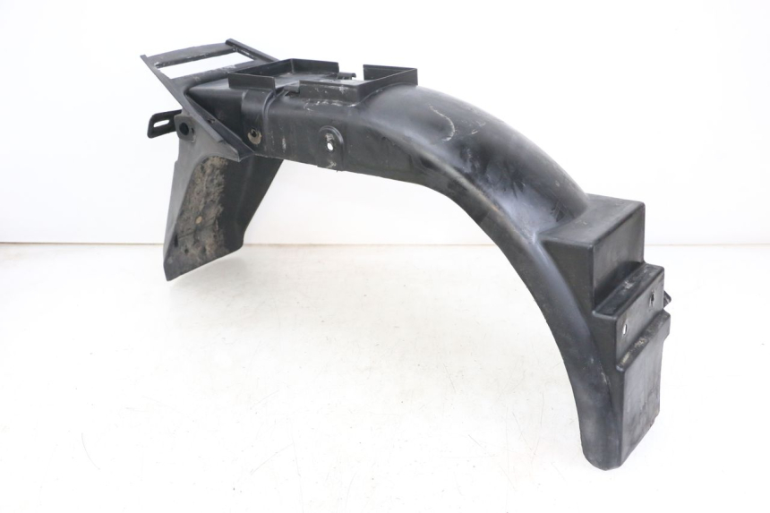 photo de Rear wheel hugger HYOSUNG GF 125 (2001 - 2005) - Gros plan technique