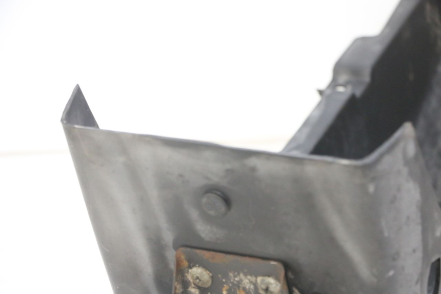 photo de PASSAGE ROUE ARRIERE SUZUKI GS GSE 500 (2001 - 2003) - Zoom état d’usage