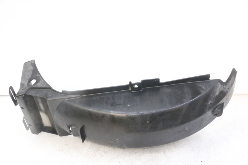photo de PASSAGE ROUE ARRIERE SUZUKI GS GSE 500 (2001 - 2003) - Autre angle de vue