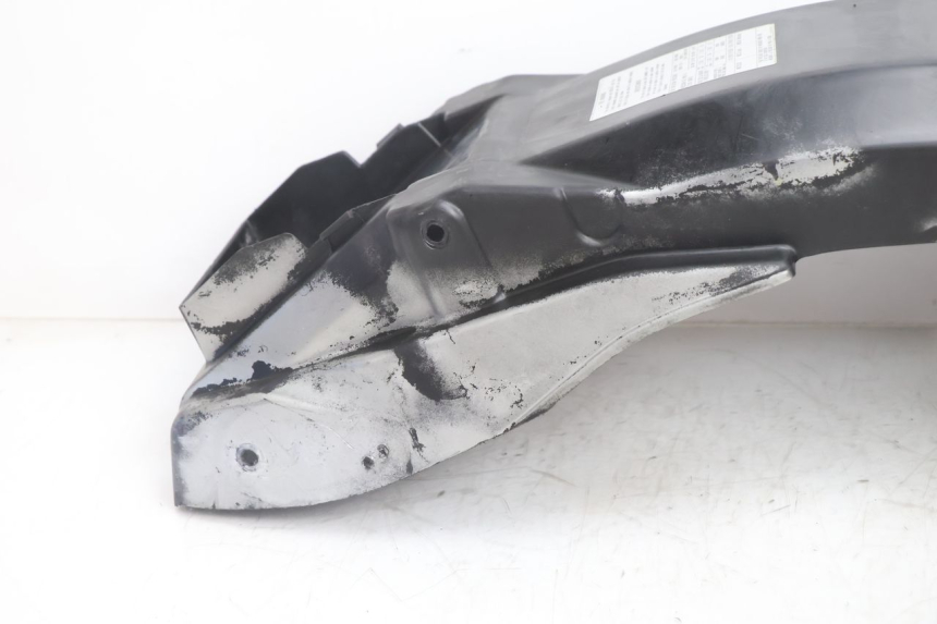 photo de PASSAGE ROUE ARRIERE SUZUKI GSX F GSXF 750 (1988 - 1998) - Points de fixation