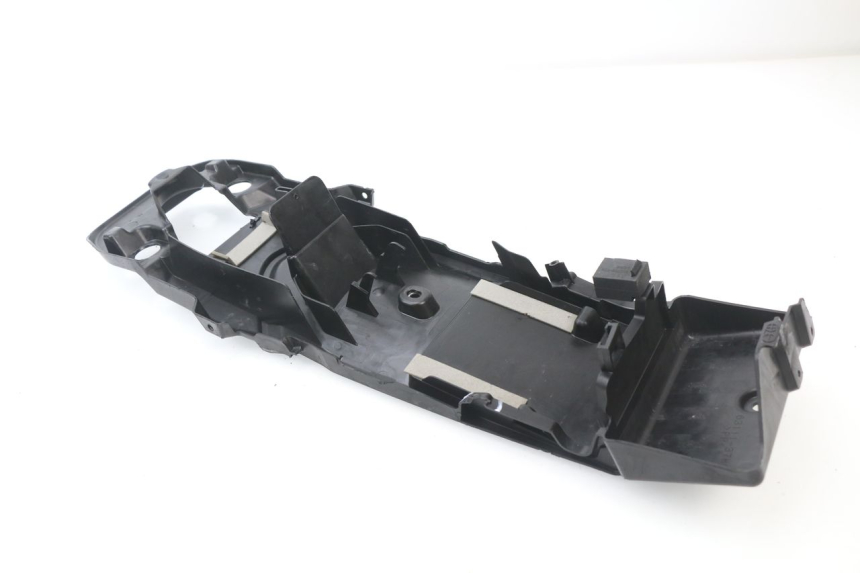 photo de PASSAGE ROUE ARRIERE SUZUKI GSX-R GSXR 600 (2008 - 2010) - Photo complémentaire